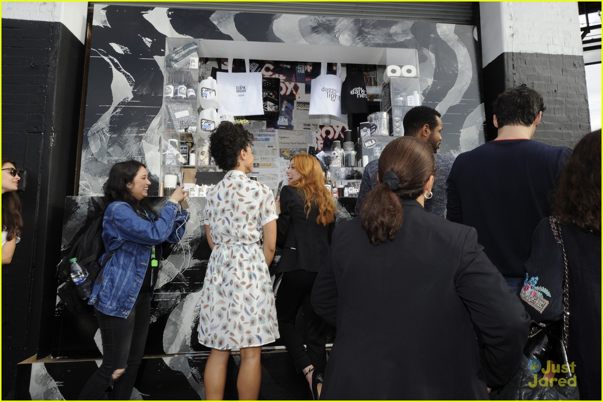 Katherine McNamara & Alisha Wainwright Are Proud of 'Shadowhunters' Repping Strong Female Leads