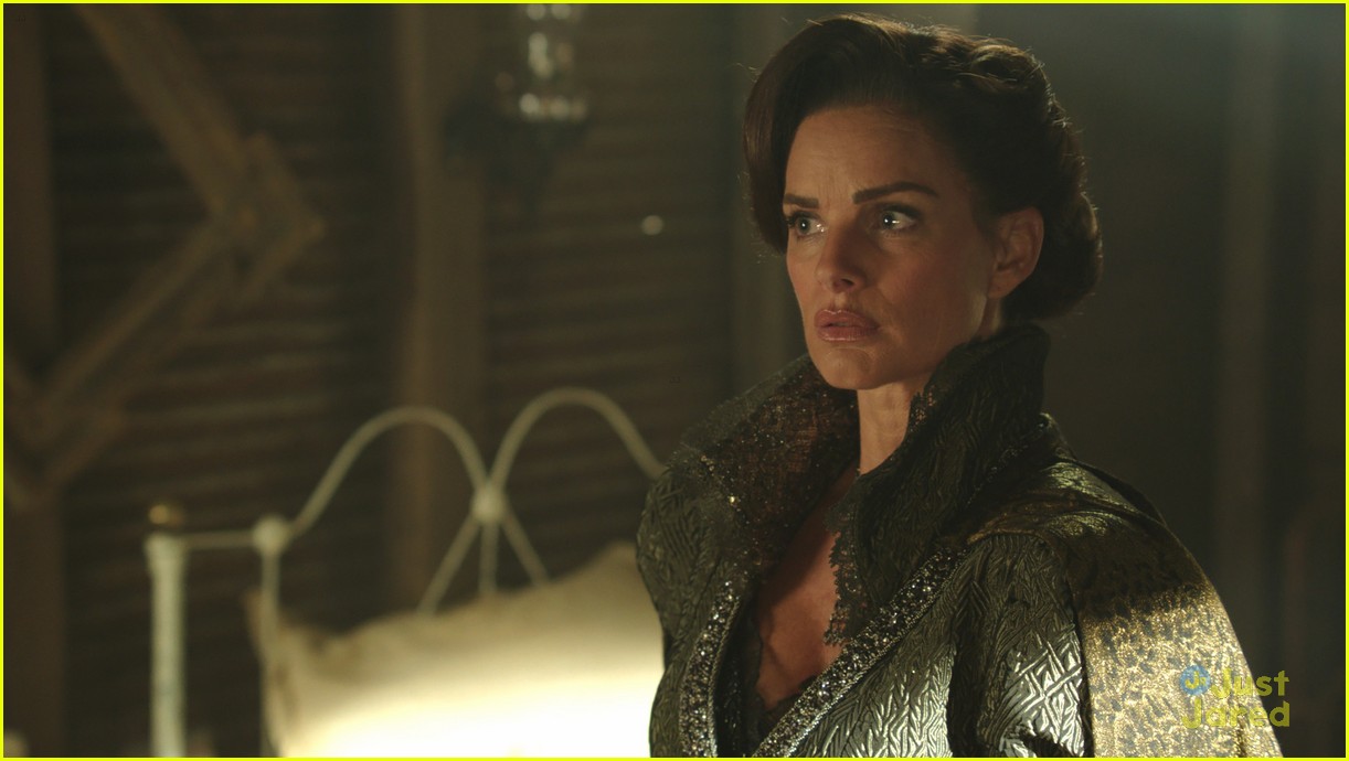 Adelaide Kane's Drizella Is Not To Be Underestimated on 'Once Upon A Time'