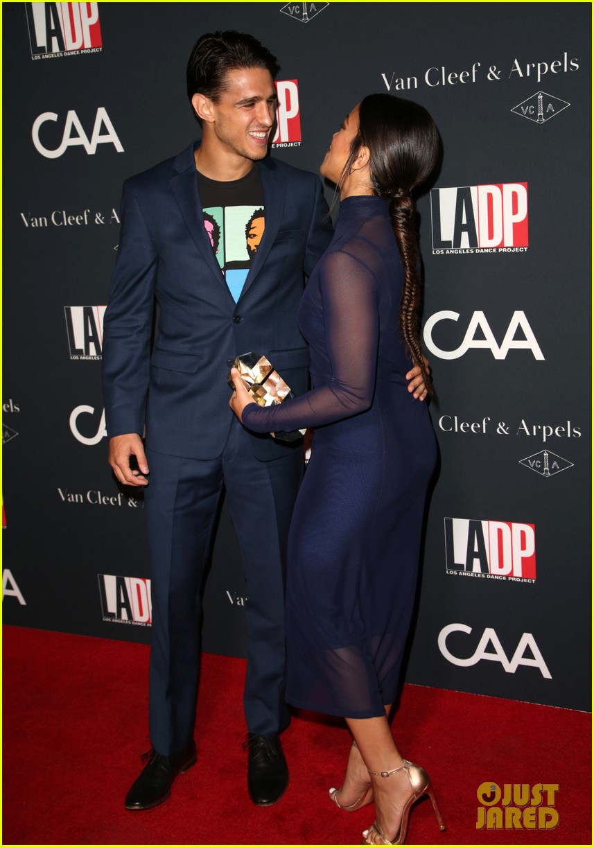 Gina Rodriguez & Boyfriend Joe LoCicero Are Picture Perfect!