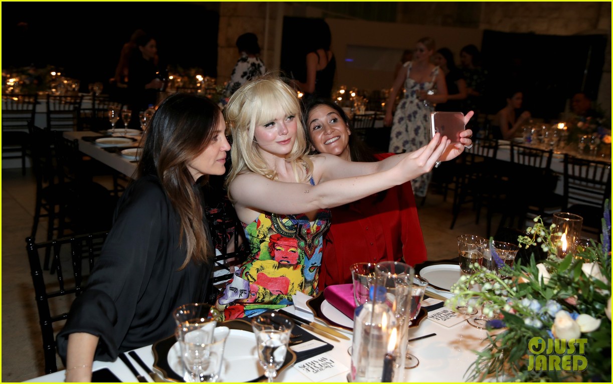 Zendaya, Elle Fanning, & Phoebe Tonkin Strut Their Stuff at InStyle Awards