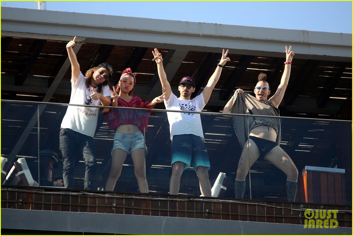 DNCE Have Fun In Rio Ahead of Bruno Mars Tour