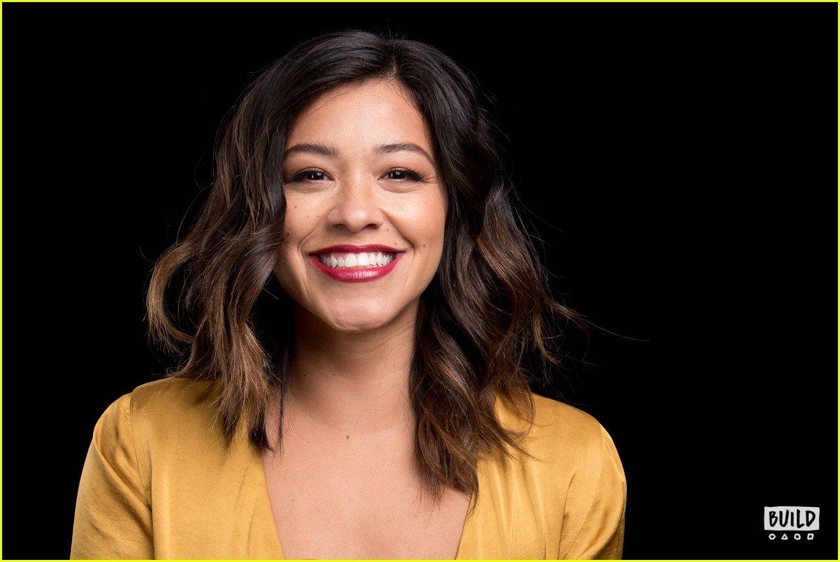 Gina Rodriguez Calls Voice Acting an 'Interestingly Lonely Experience' (Video)