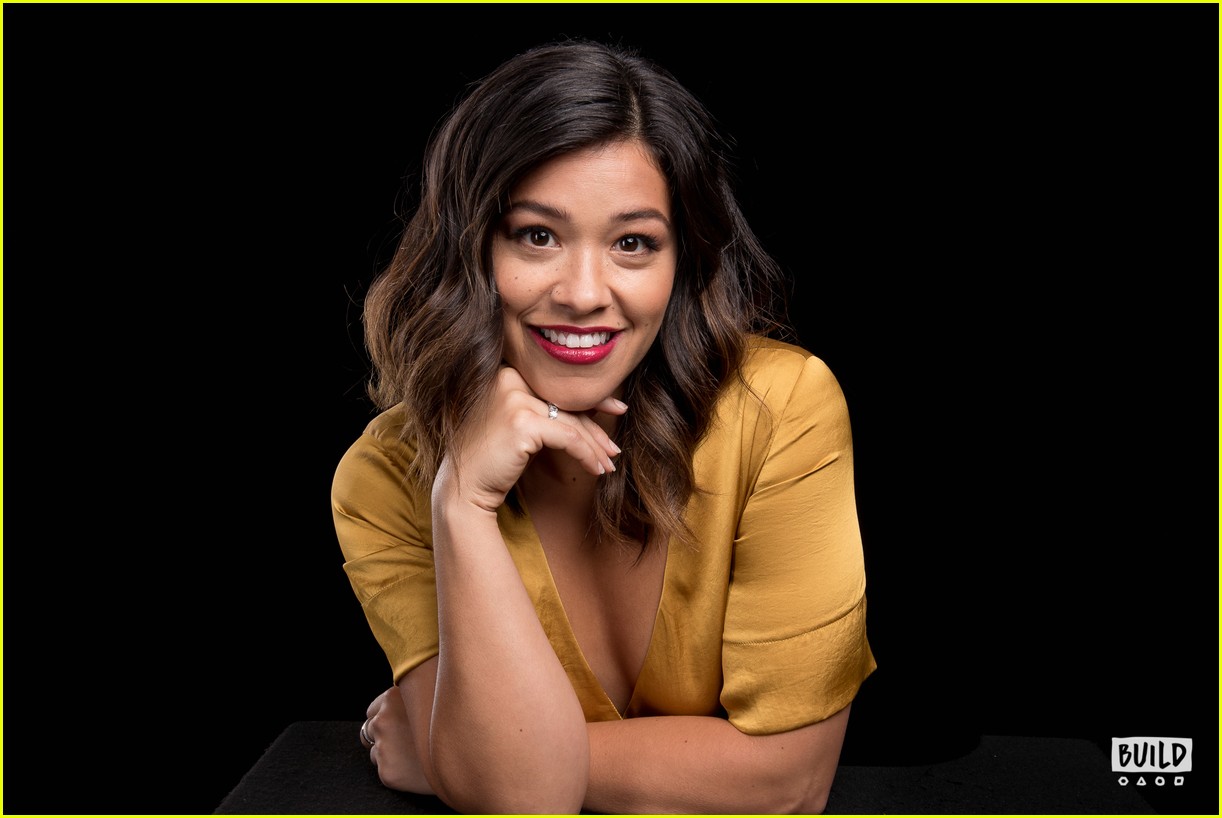 Gina Rodriguez Calls Voice Acting an 'Interestingly Lonely Experience' (Video)