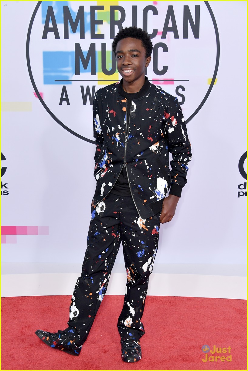 Sadie Sink, Caleb McLaughlin & Gaten Matarazzo Bring a Little 'Stranger Things' to AMAs 2017