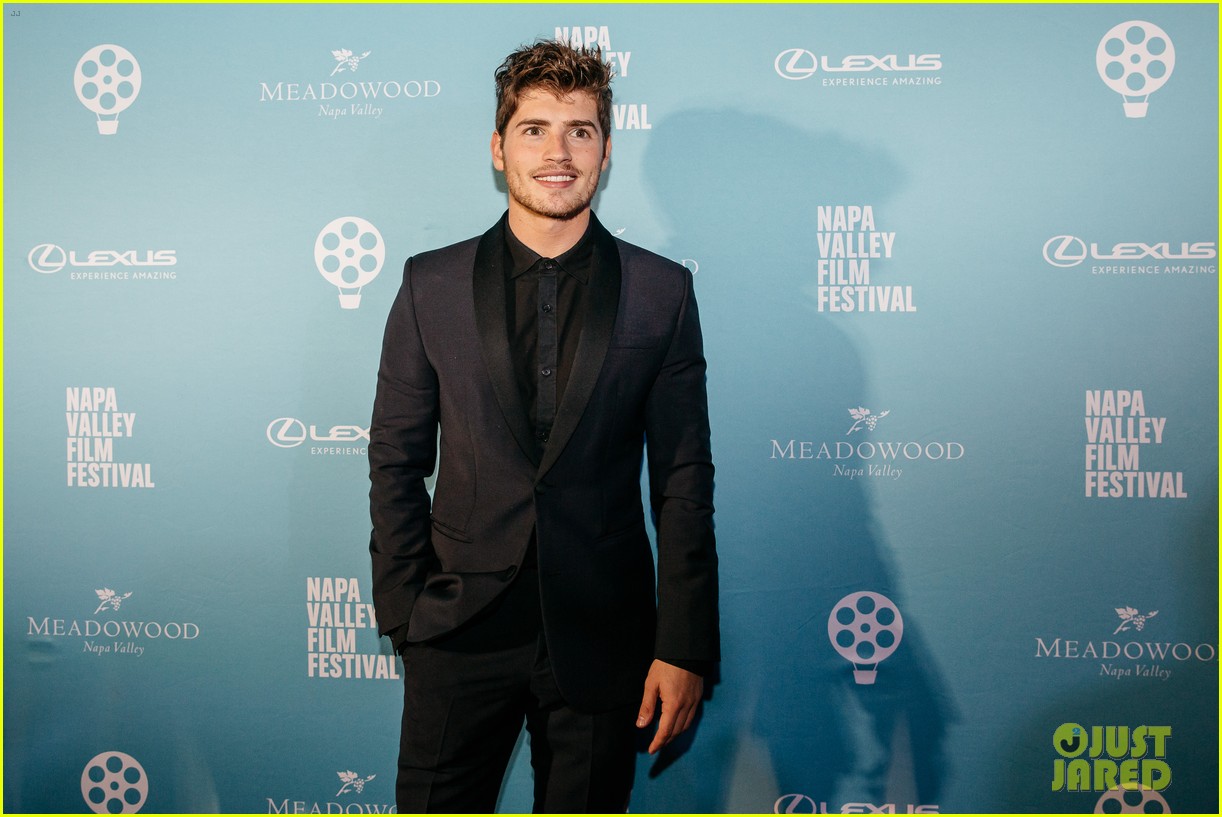 Gregg Sulkin, Ana de Armas, Odeya Rush, & More Attend Napa Valley Film Festival