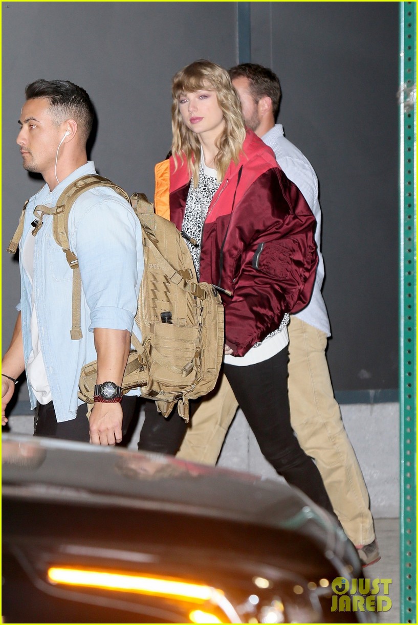 Taylor Swift is All Smiles While Hanging With Fans at Pop-Up Shop!