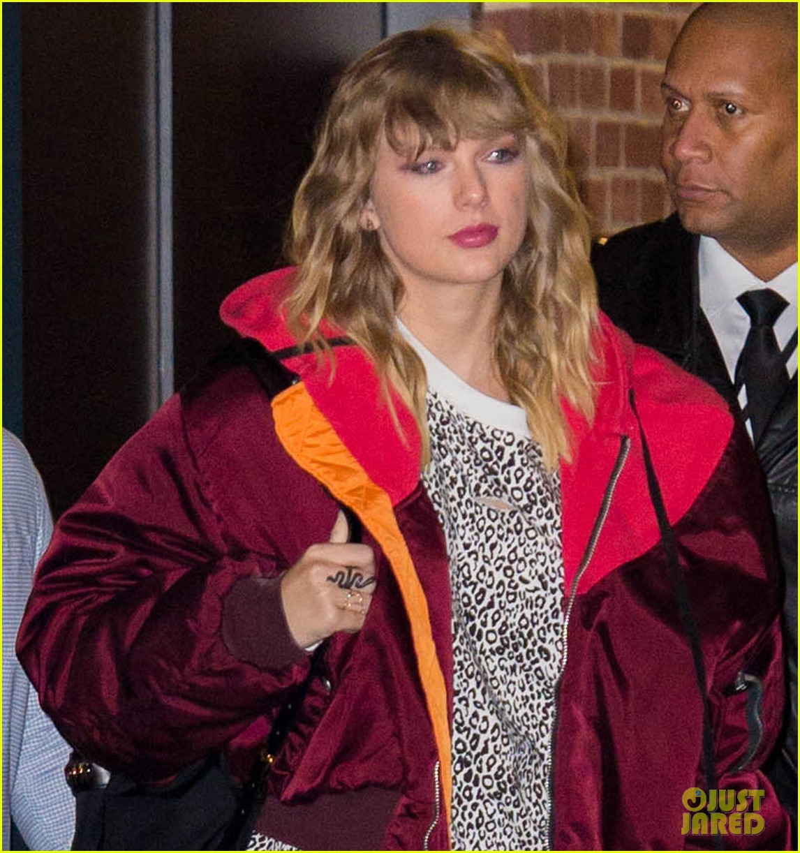 Taylor Swift is All Smiles While Hanging With Fans at Pop-Up Shop!