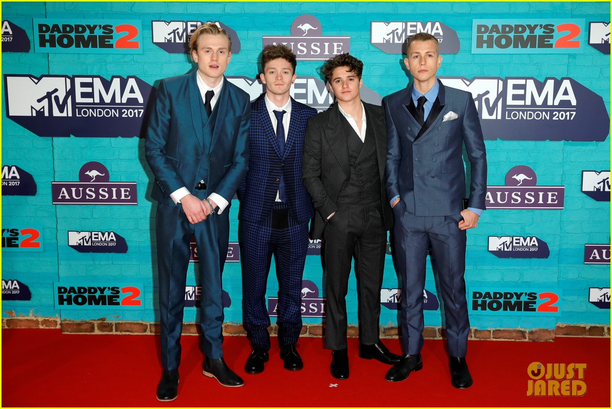 The Vamps Look So Handsome at the MTV EMAs!