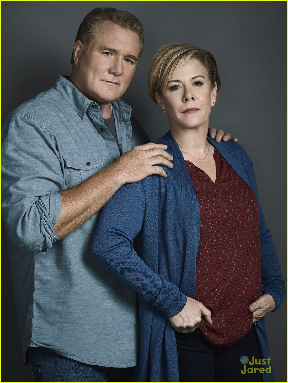 Willa & Holden Get Steamy In New 'Beyond' Teaser - Watch!