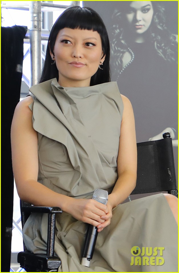 Hana Mae Lee, Ester Dean, & Chrissie Fit Screen 'Pitch Perfect 3' at a School in Miami!