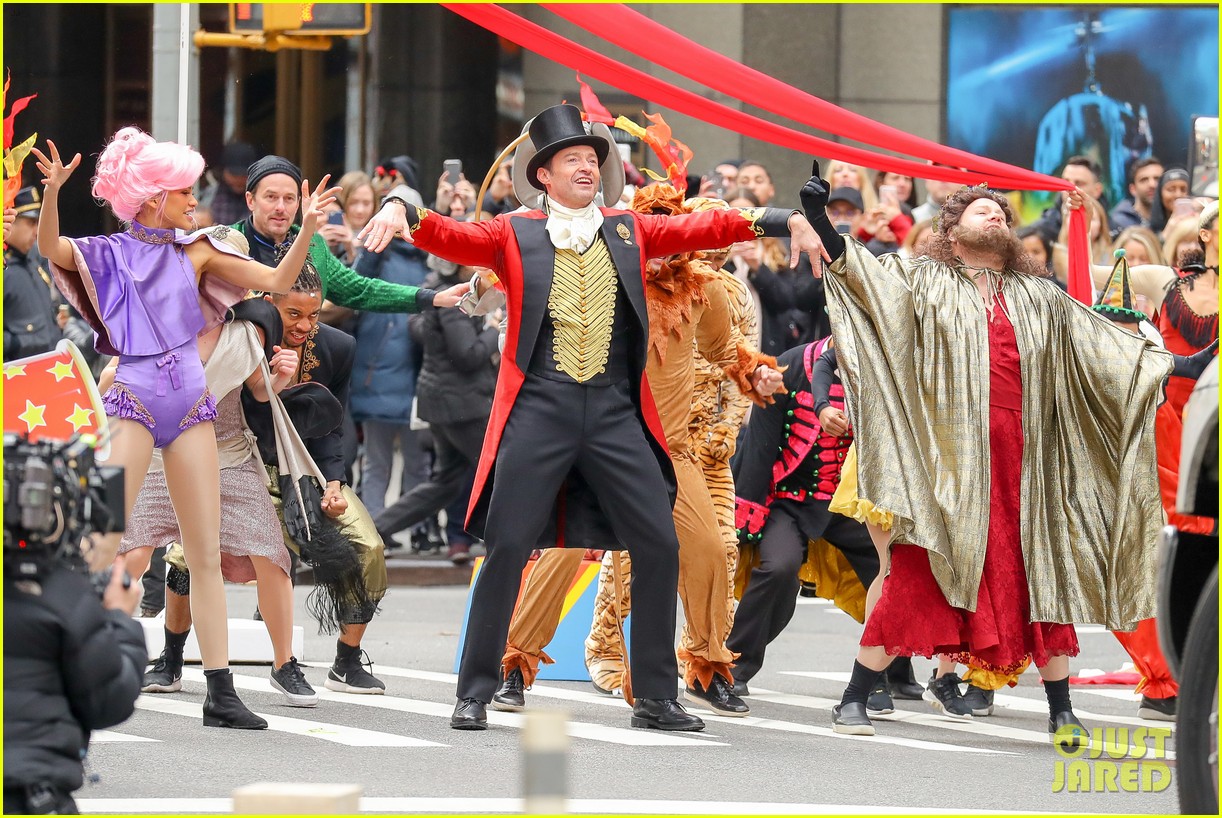 Zac Efron & Zendaya Promote 'The Greatest Showman' in Costume!