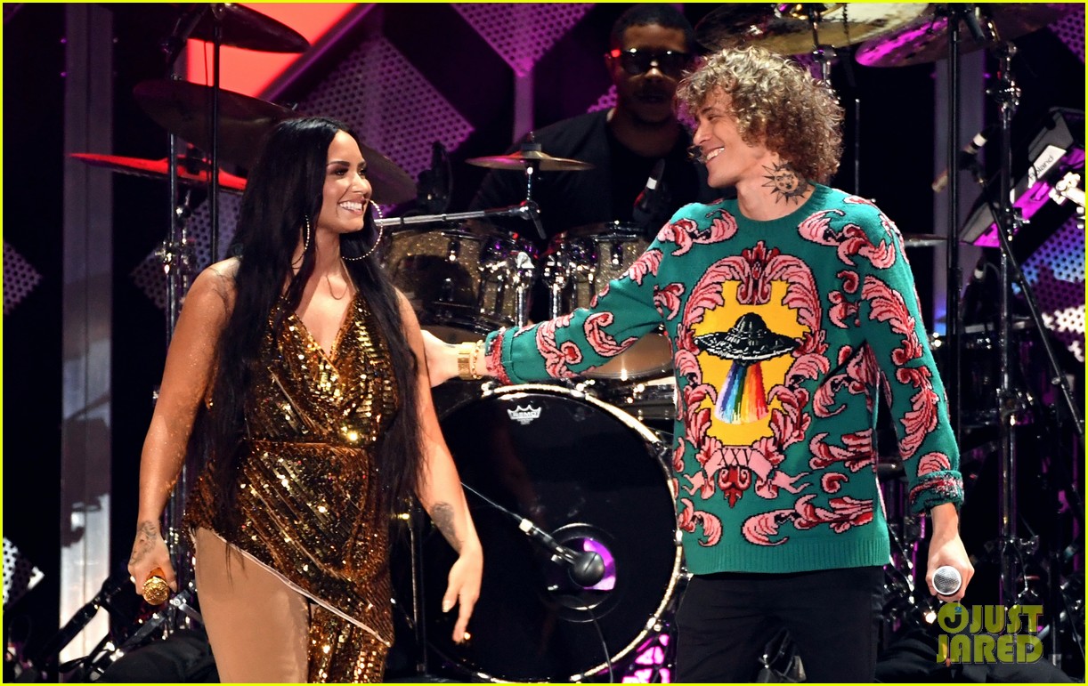 Lauren Jauregui Surprises Jingle Ball LA for 'Strangers' Performance with Halsey (Video)