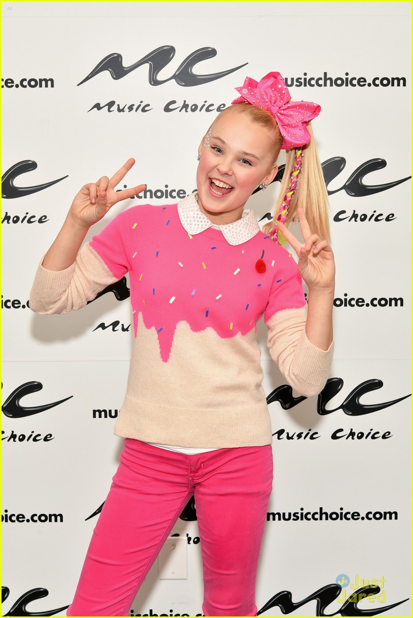 JoJo Siwa Wears Bright Pink To Two Appearances in NYC
