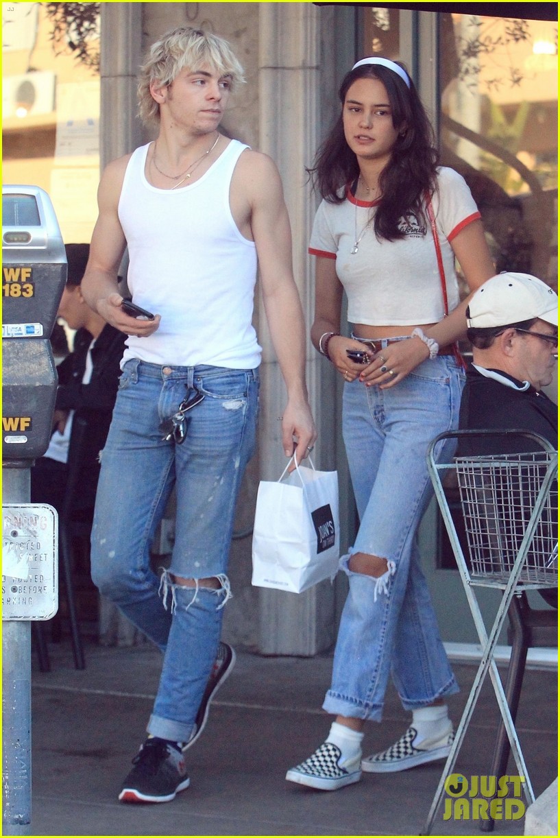 Are Ross Lynch & Courtney Eaton Back Together?! (Photos)