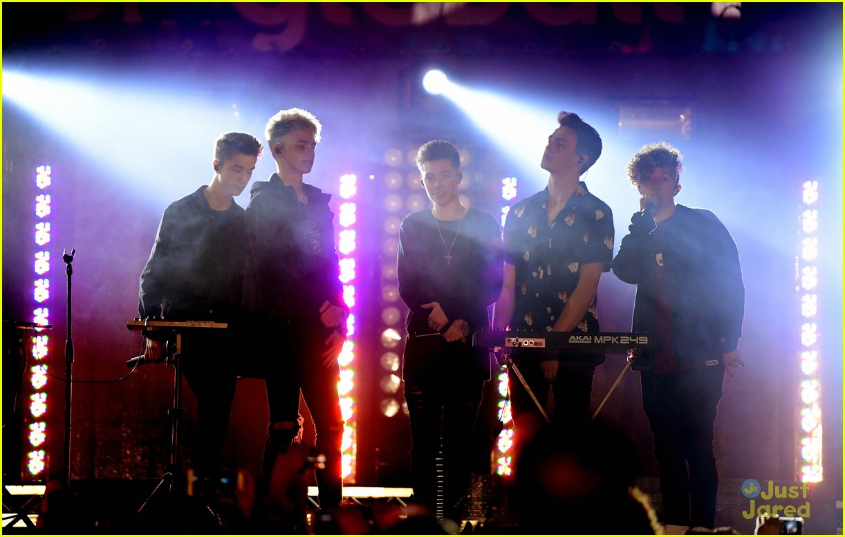 Why Don't We Have Time Of Their Lives at Jingle Ball LA