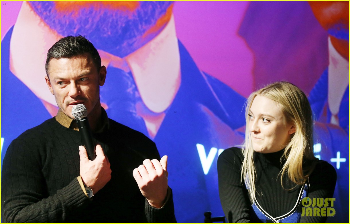 Dakota Fanning's Sister Elle Supports Her at Sundance 2018!