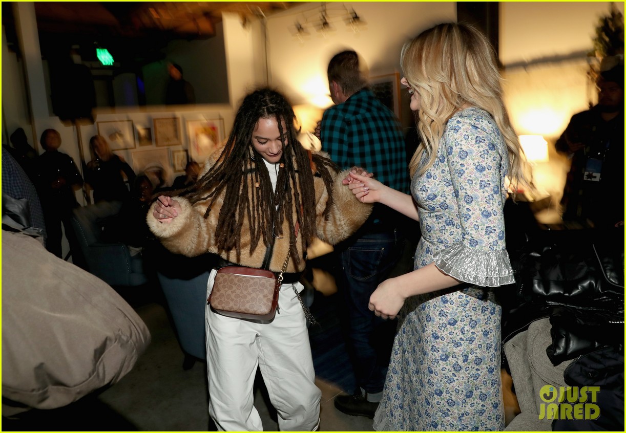 Chloe Moretz & Sasha Lane Bust a Move Together at Sundance 2018!