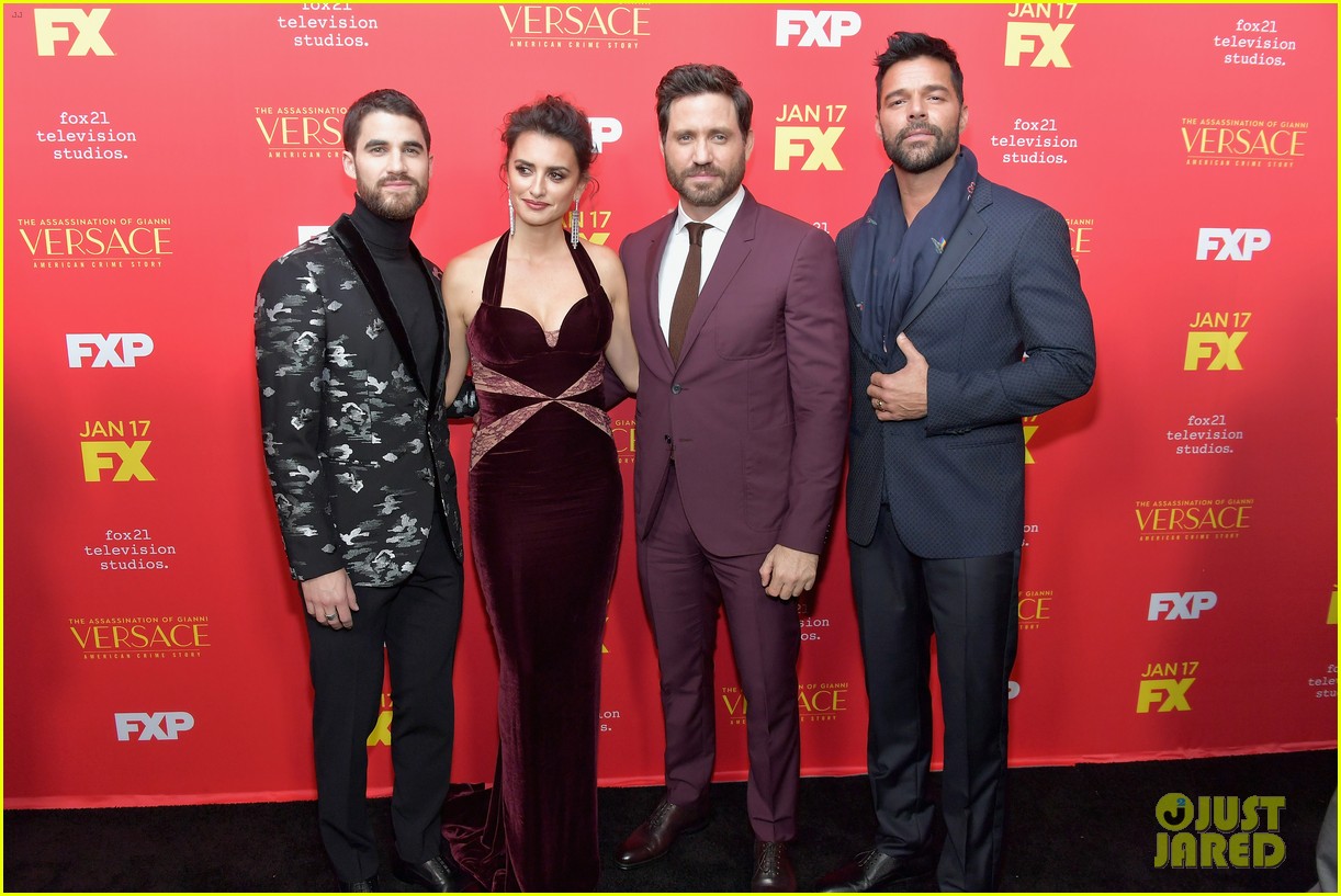 Lea Michele & Billie Lourd Have 'Scream Queens' Reunion at Darren Criss' 'Versace' Premiere