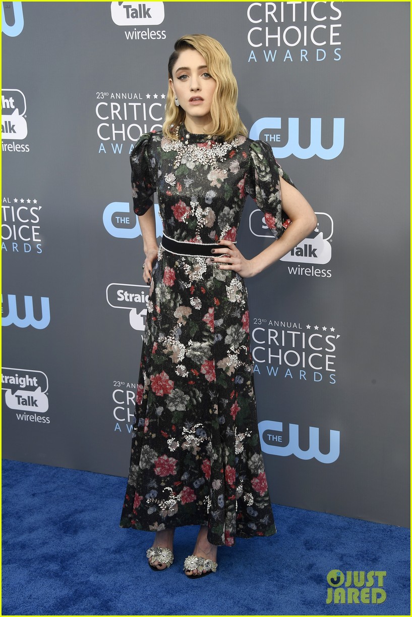 Stranger Things' Natalia Dyer Is All Smiles at Critics' Choice Awards 2018