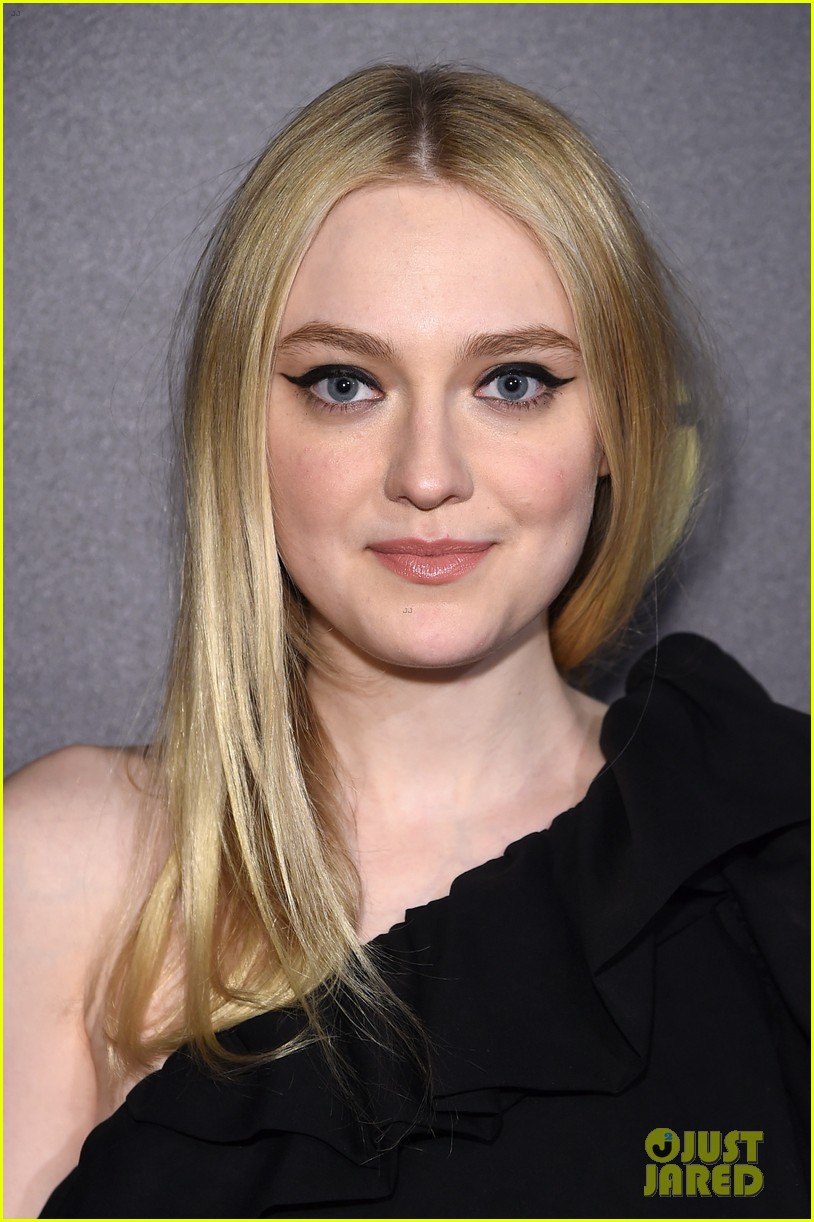 Dakota Fanning Goes Pretty in Black for 'The Alienist' Premiere in NYC