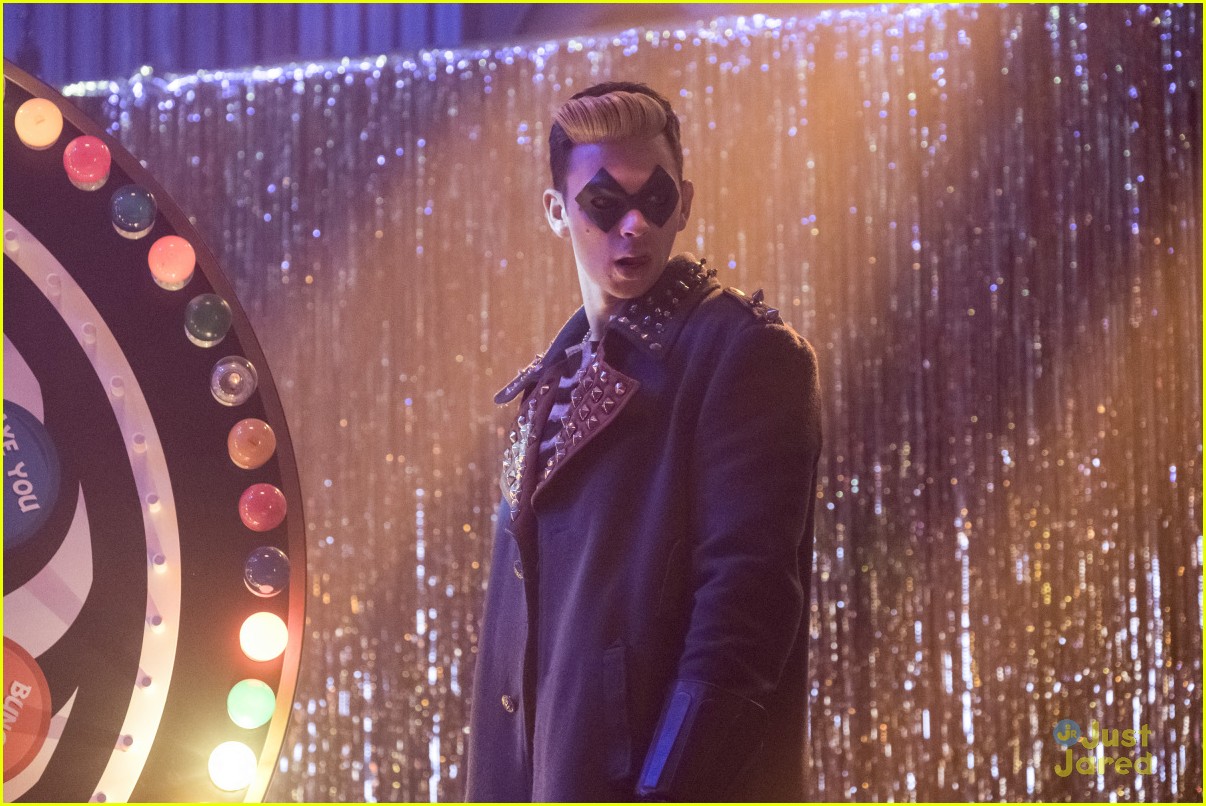 Ralph Dibny Gets A Whole New Superhero Look on 'The Flash' Tonight