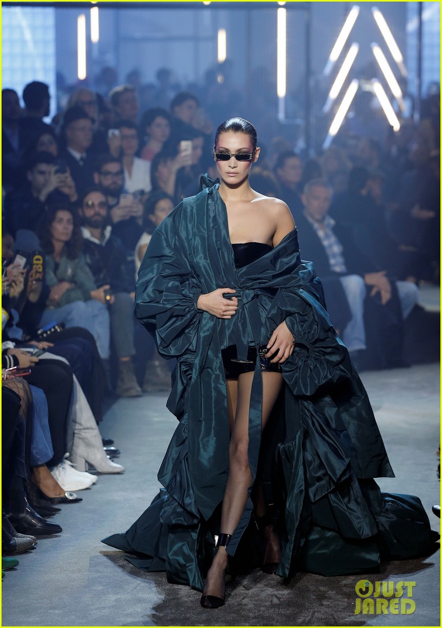 Bella Hadid Closes the Alexandre Vauthier Fashion Show