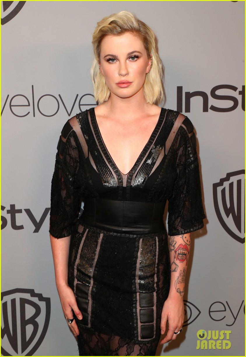 Kendall Jenner & Hailey Baldwin Join Forces at InStyle's Golden Globes After Party 2018!