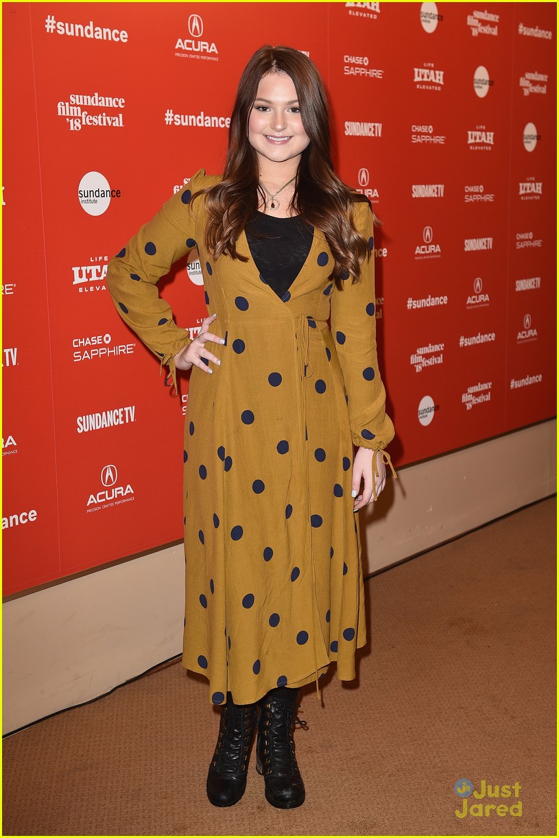 Elizabeth Gillies Premieres New Film 'Arizona' at Sundance Film Festival 2018