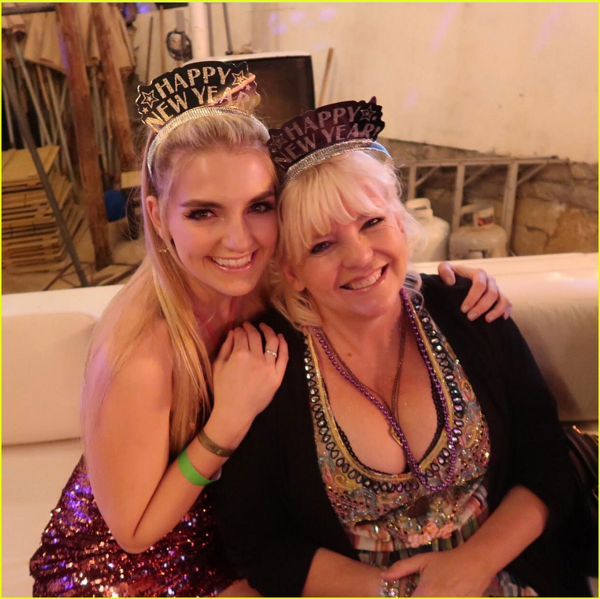 Rydel Lynch & Ellington Ratliff Have Real Life 'Tangled' Moment For New Year's!