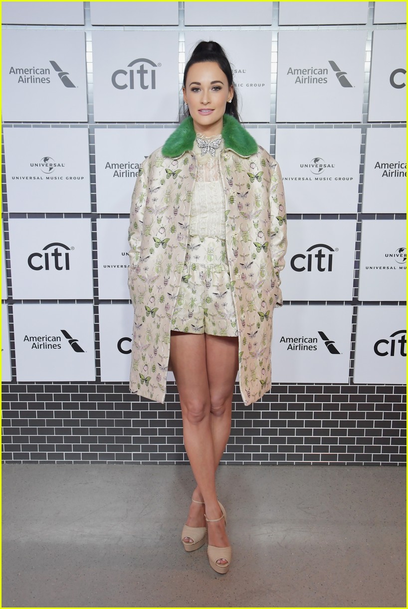 Alessia Cara & Julia Michaels Perform at Lucian Grainge's Pre-Grammys Showcase