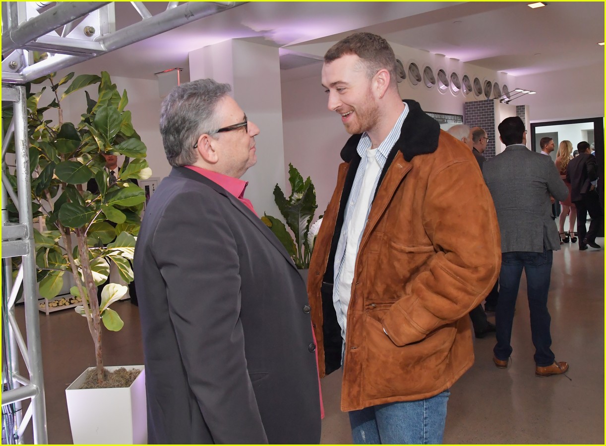 Alessia Cara & Julia Michaels Perform at Lucian Grainge's Pre-Grammys Showcase