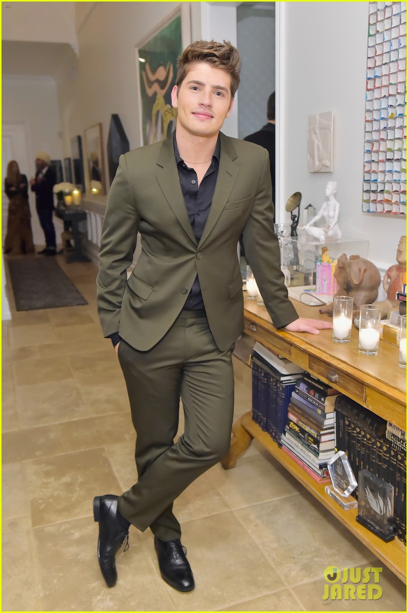 Gregg Sulkin Meets Up with Eiza Gonzalez at Esquire Party