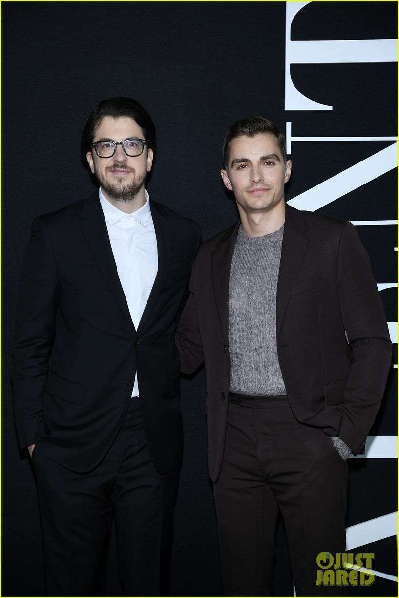 Joe Keery & Maika Monroe Make a Stylish Couple During Paris Fashion Week