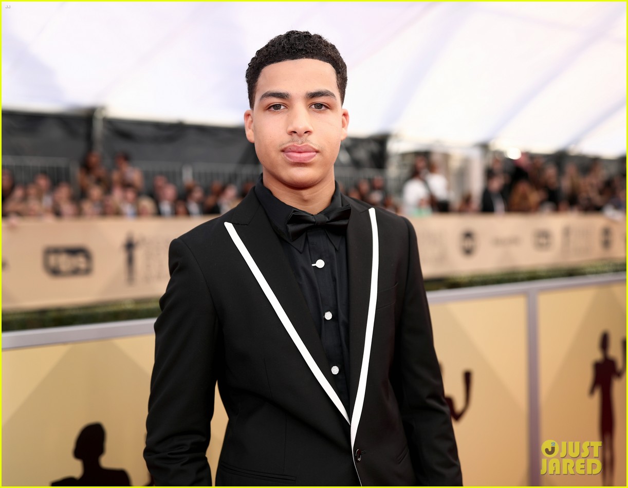 Yara Shahidi & Marsai Martin Look Gorgeous at SAG Awards 2018!