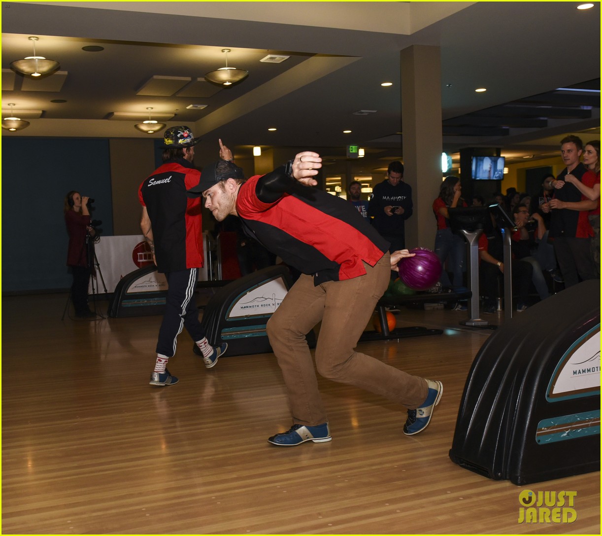 'Twilight' Stars Reunite at Charity Celebrity Bowling Tournament