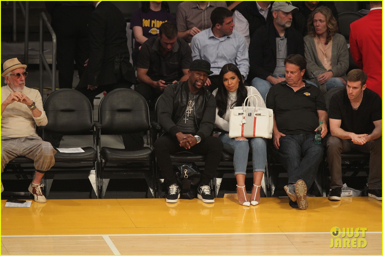 Sophia & Scarlet Stallone Have Double Date Night at Lakers Game