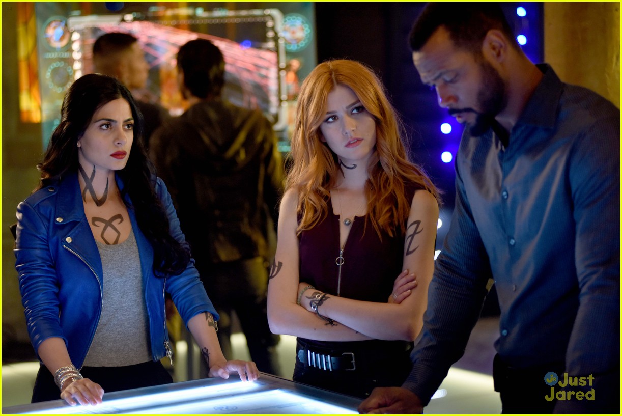 Alisha Wainwright Teases 'Shadowhunters' Season 3: 'Be Prepared For Some Shake Ups'