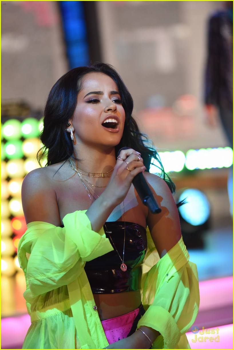 Becky G Brings 'Mad Love' To GMA With Sean Paul & David Guetta
