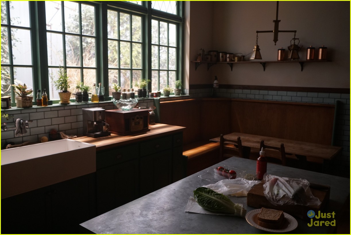 Dilan Gwyn, Burkely Duffield, Jonathan Whitesell & 'Beyond' Cast Try (& Fail) A Frustrating Maze Game (Exclusive)