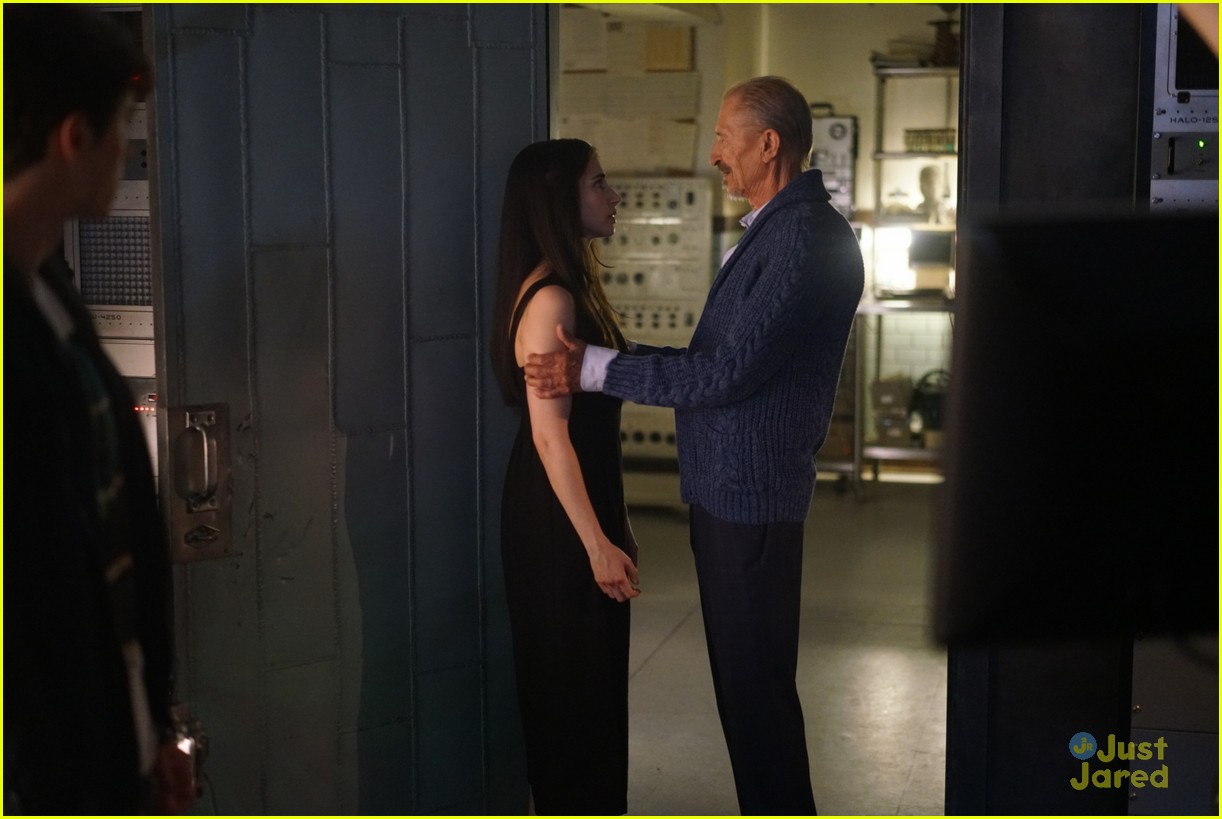 Dilan Gwyn, Burkely Duffield, Jonathan Whitesell & 'Beyond' Cast Try (& Fail) A Frustrating Maze Game (Exclusive)