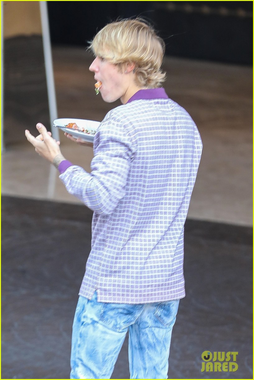 Justin Bieber Meets Up with Mom Pattie on 24th Birthday!