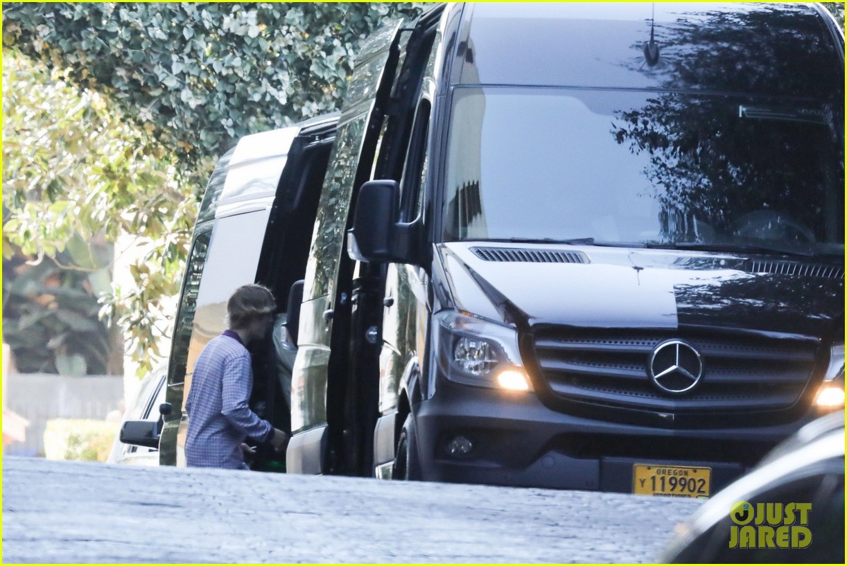 Justin Bieber Meets Up with Mom Pattie on 24th Birthday!