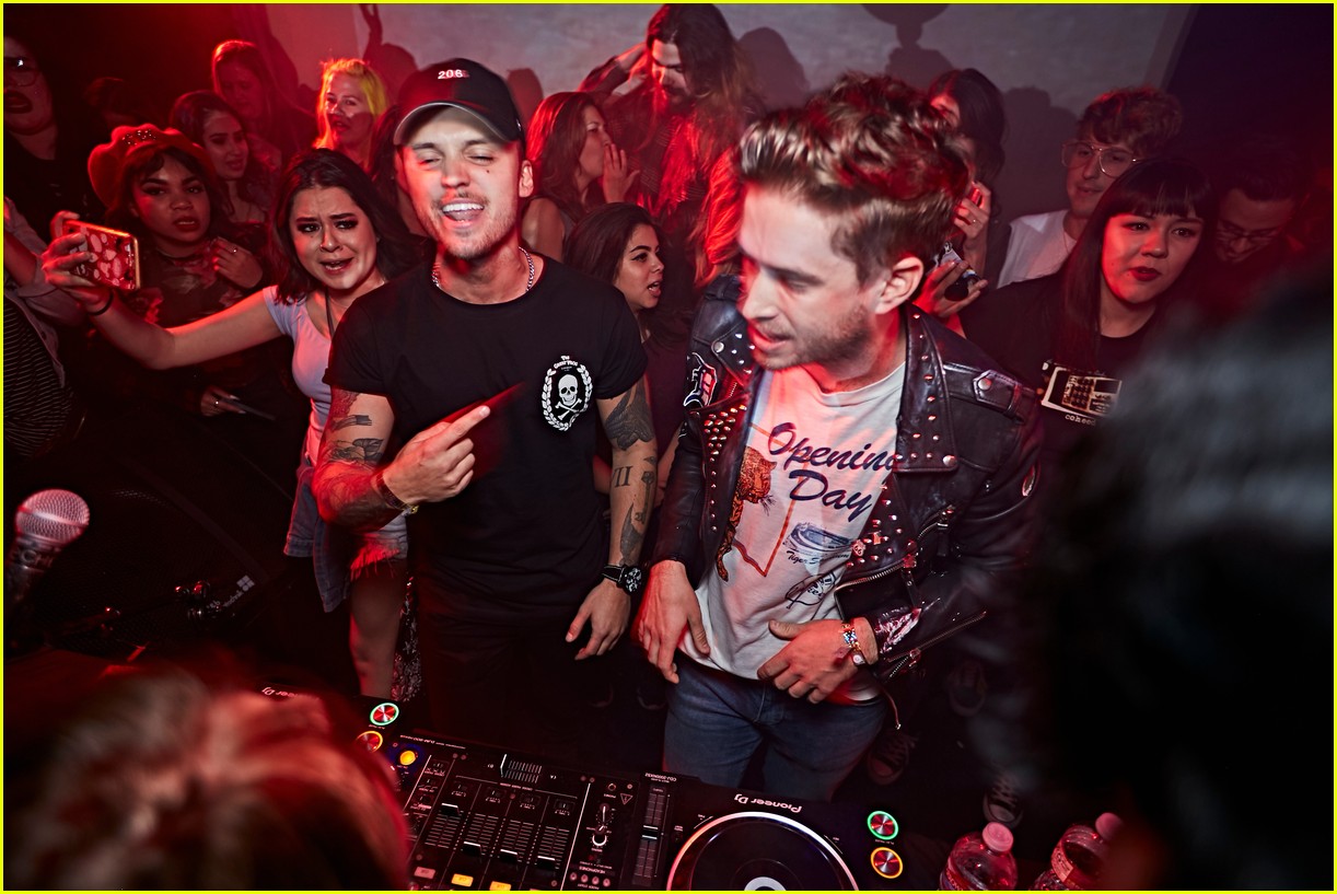 The Summer Set's Brian Dales Takes the Stage at Emo Nite!