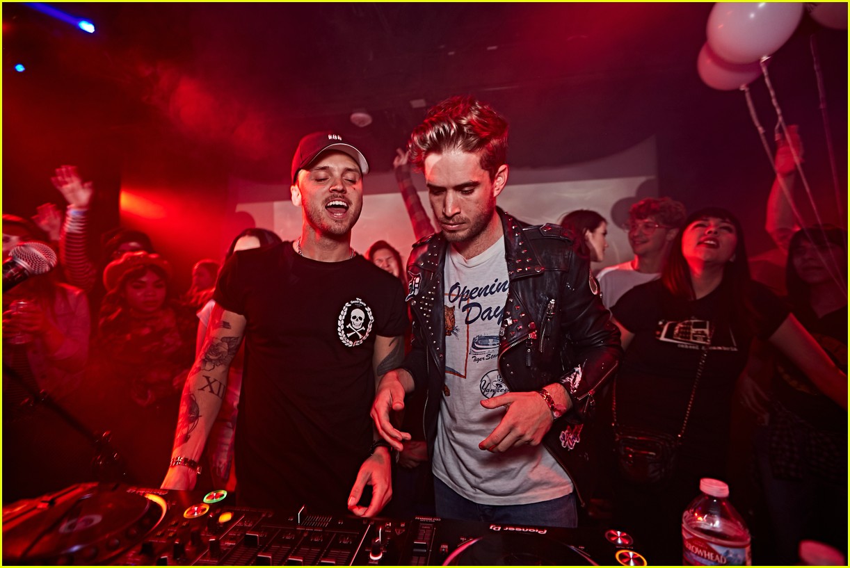The Summer Set's Brian Dales Takes the Stage at Emo Nite!
