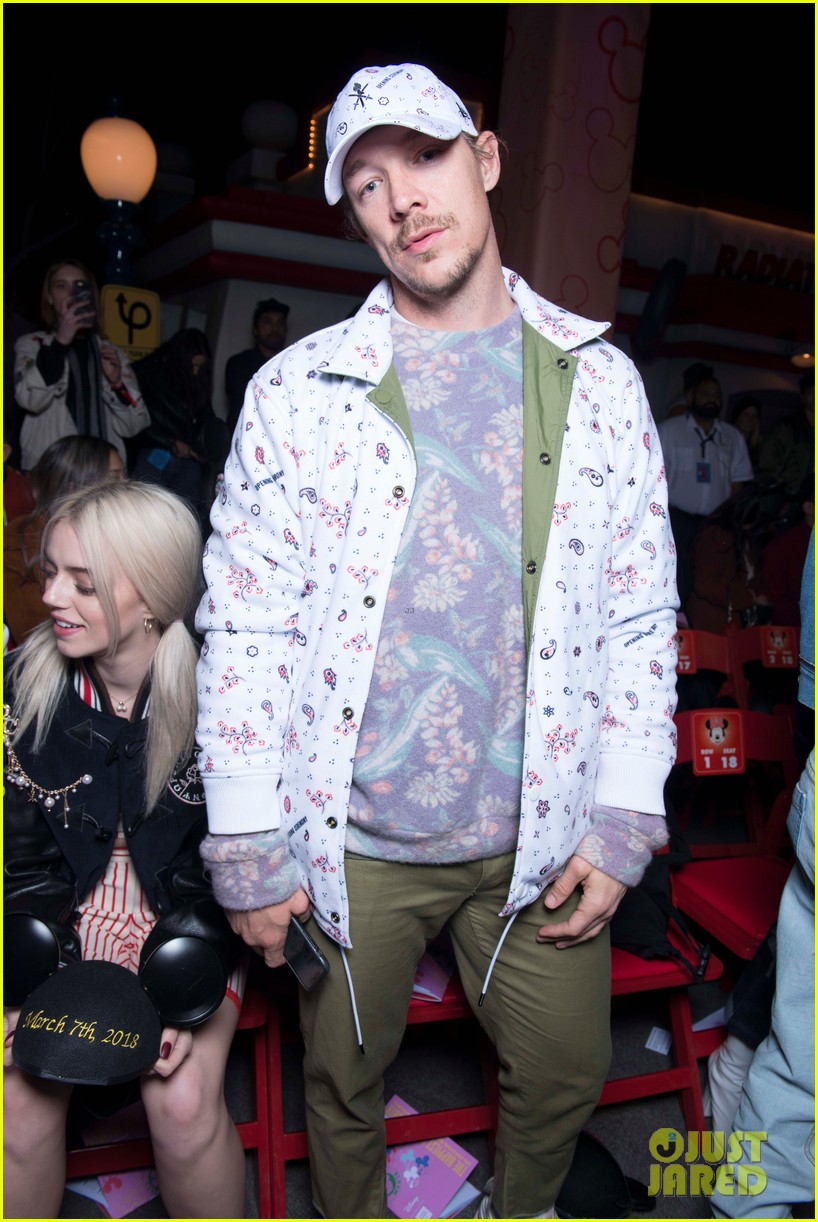 Olivia Holt, Sabrina Carpenter, Tommy Dorfman & More Celebrate Mickey Mouse at the Opening Ceremony Fashion Show at Disneyland!