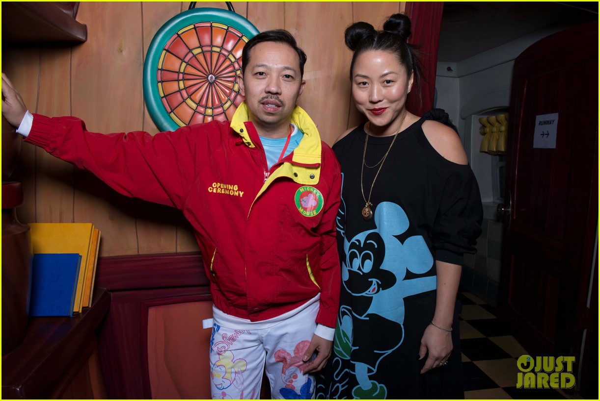 Olivia Holt, Sabrina Carpenter, Tommy Dorfman & More Celebrate Mickey Mouse at the Opening Ceremony Fashion Show at Disneyland!