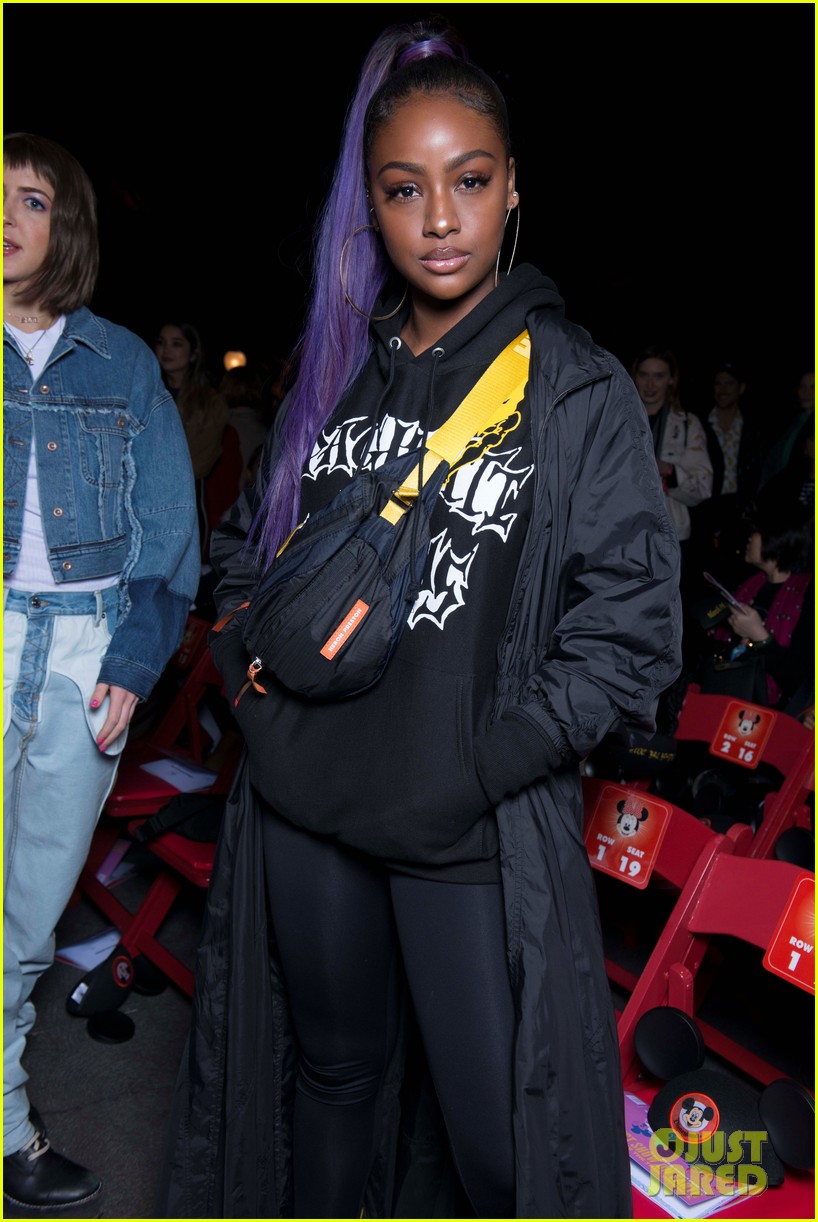 Olivia Holt, Sabrina Carpenter, Tommy Dorfman & More Celebrate Mickey Mouse at the Opening Ceremony Fashion Show at Disneyland!