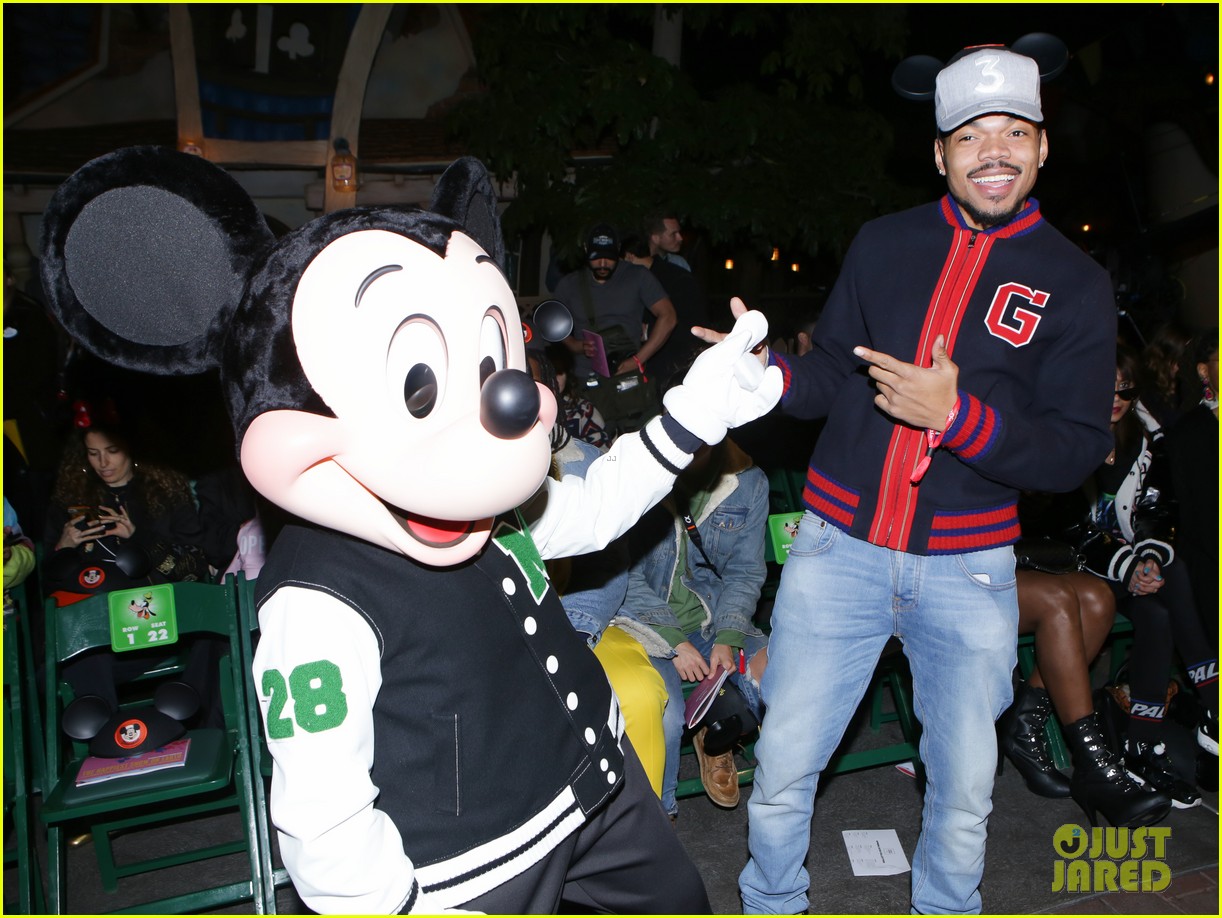 Olivia Holt, Sabrina Carpenter, Tommy Dorfman & More Celebrate Mickey Mouse at the Opening Ceremony Fashion Show at Disneyland!