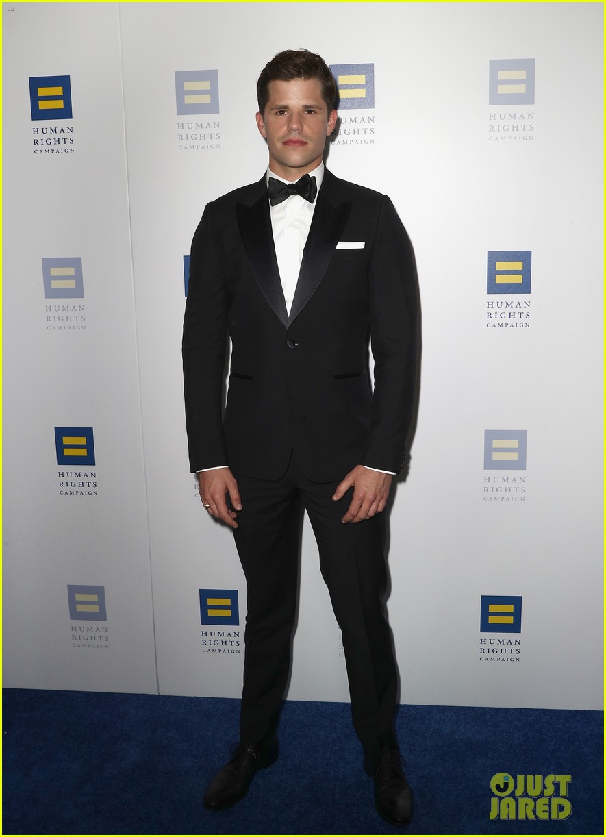 Tommy Dorfman & Husband Peter Zurkuhlen Share a Kiss at Human Rights Gala!