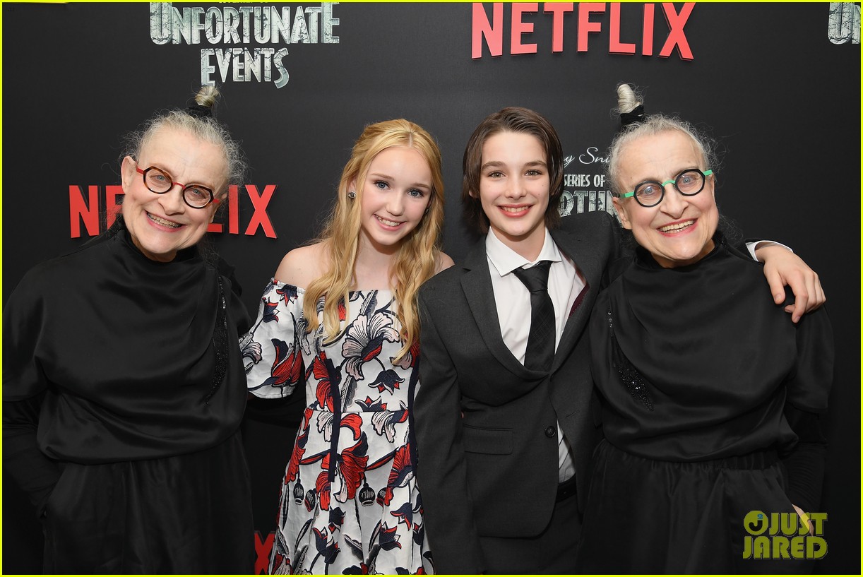 Malina Weissman & Louis Hynes Strike a Pose at 'Series of Unfortunate Events' Season 2 Premiere